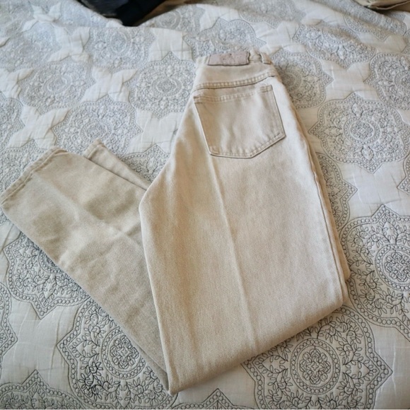 Moda int’l the London jeans in beige size 4! - Picture 3 of 3
